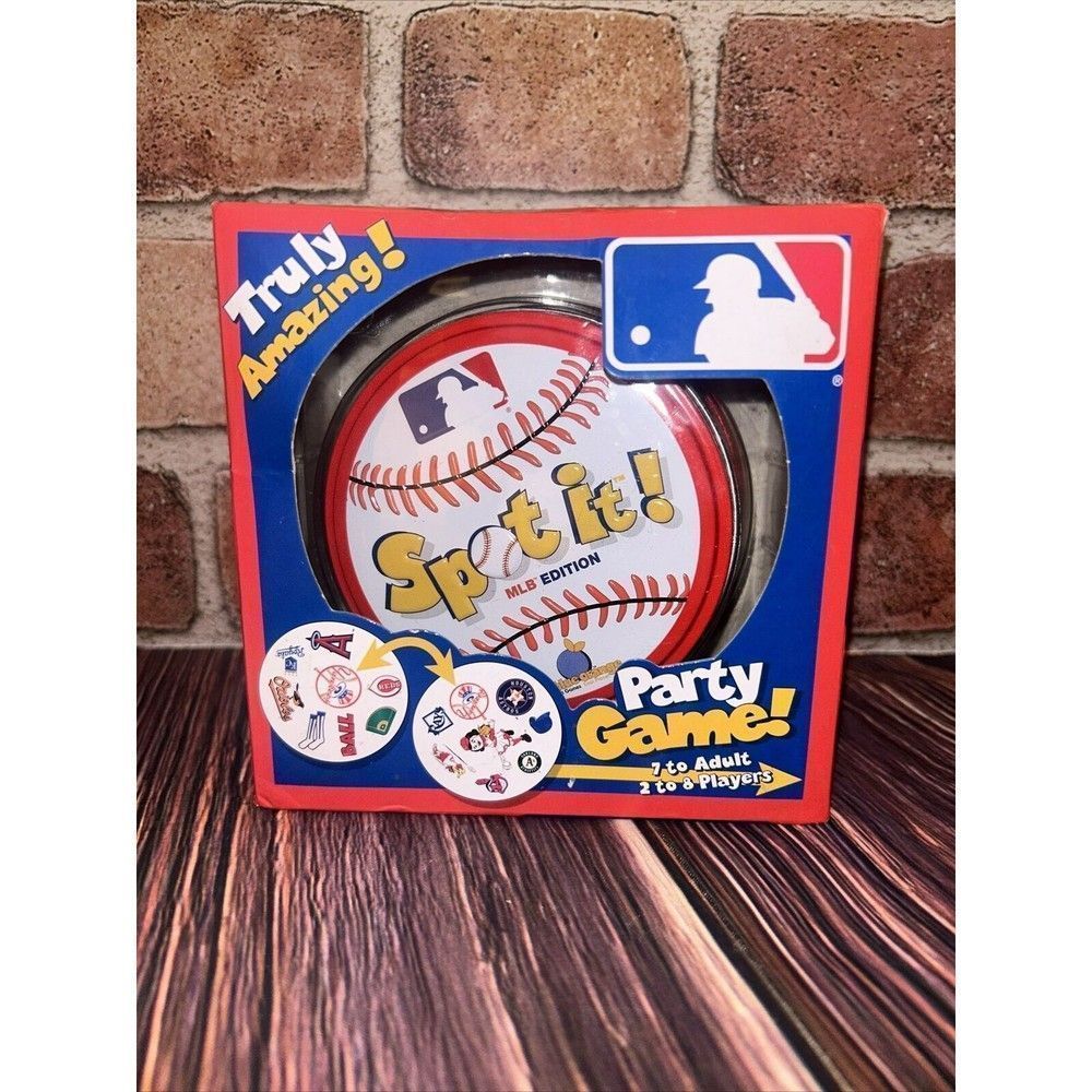Major League Baseball SPOT IT! Party Card Game MLB Edition New Sealed